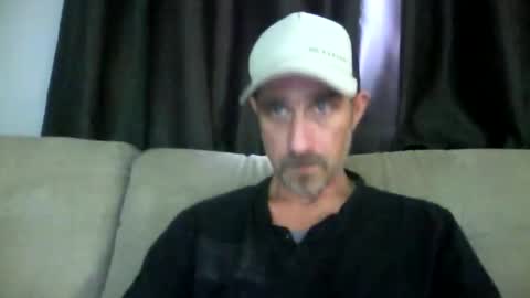 Snapshot of fouraide42 chatting on January 6, 4:11 pm fouraide42 online show from January 6, 4:11 pm