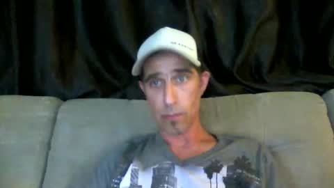 Snapshot of fouraide42 chatting on March 10, 10:15 pm fouraide42 online show from March 10, 10:15 pm