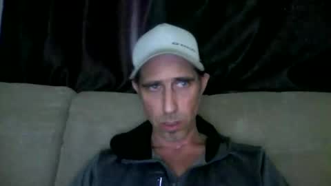 Snapshot of fouraide42 chatting on March 17, 8:01 pm fouraide42 online show from March 17, 8:01 pm