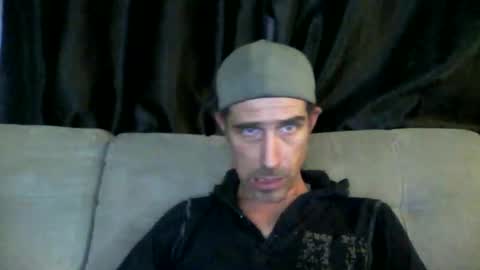 Snapshot of fouraide42 chatting on March 20, 2:55 pm fouraide42 online show from March 20, 2:55 pm