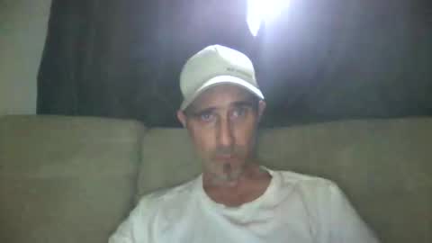 Snapshot of fouraide42 chatting on March 30, 10:00 pm fouraide42 online show from March 30, 10:00 pm