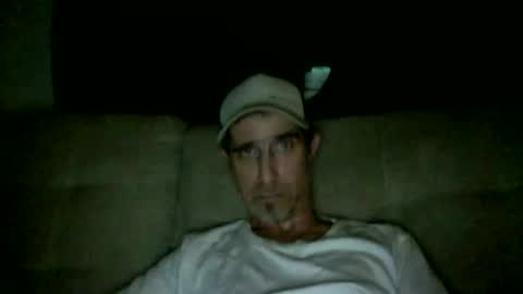 Snapshot of fouraide42 chatting on March 31, 10:04 am fouraide42 online show from March 31, 10:04 am