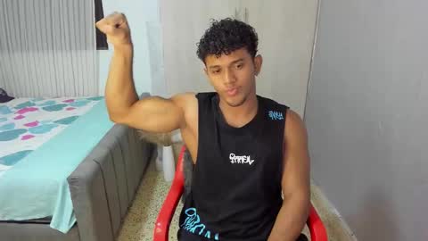 Snapshot of fox_evans chatting on October 17, 6:49 am Fox online show from October 17, 6:49 am