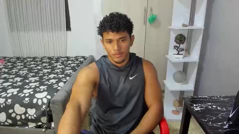 Snapshot of fox_evans chatting on October 29, 4:26 am Fox online show from October 29, 4:26 am