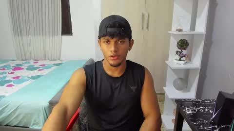 Snapshot of fox_evans chatting on November 8, 6:24 am Fox online show from November 8, 6:24 am