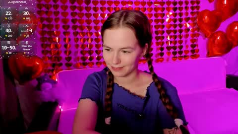 Snapshot of fox_lisaaa chatting on February 19, 8:27 pm Lisa online show from February 19, 8:27 pm