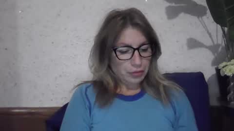 fox_red_lady7 online show from December 5, 6:22 pm