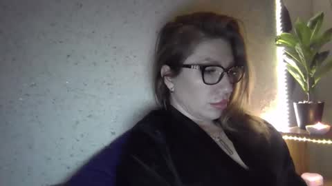 fox_red_lady7 online show from January 25, 9:57 pm