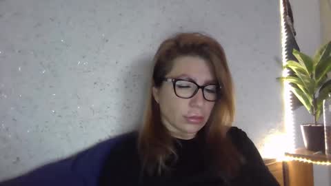 fox_red_lady7 online show from February 9, 7:49 am