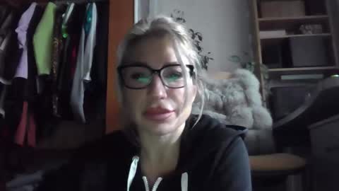 fox_red_lady7 online show from November 17, 10:21 am