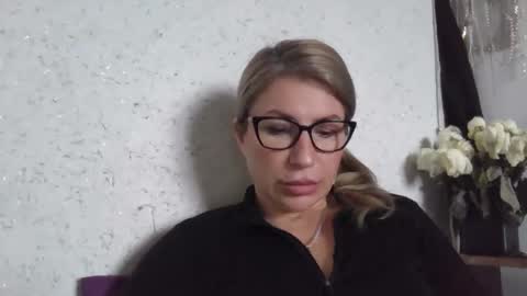 fox_red_lady7 online show from February 5, 9:58 am