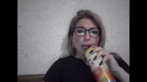 fox_red_lady7 online show from March 16, 7:29 pm