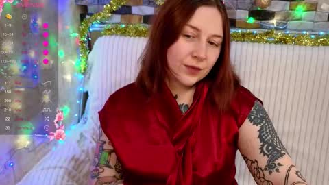 Snapshot of foxgirlandmerguis chatting on December 3, 12:25 pm Belinda online show from December 3, 12:25 pm