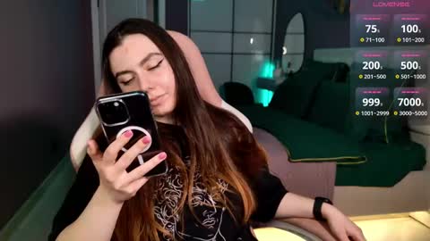 Snapshot of foxohlove chatting on March 9, 6:43 pm Foxy online show from March 9, 6:43 pm