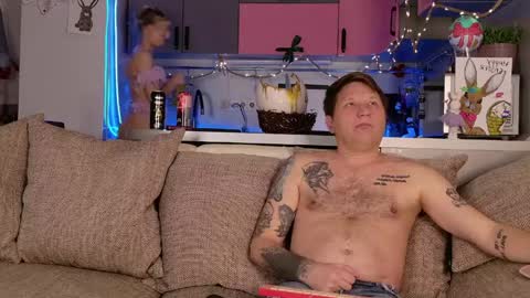 We are a couple Leo and Sofiayou are always welcome here online show from March 29, 9:15 pm