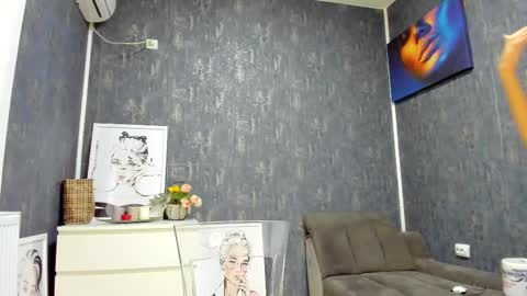 ERIKA online show from February 21, 5:35 am