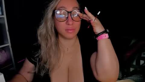 Kris online show from November 12, 1:17 am