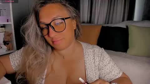 Snapshot of foxxxy__lady chatting on August 7, 2:24 am Kris online show from August 7, 2:24 am