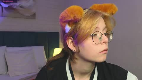 Snapshot of foxxxypolly chatting on June 5, 7:03 am Polly online show from June 5, 7:03 am