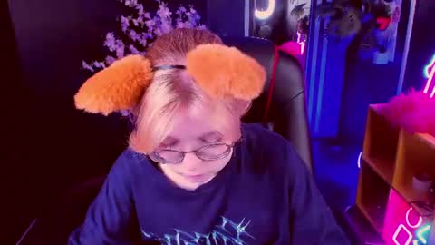 Snapshot of foxxxypolly chatting on June 11, 5:38 am Polly online show from June 11, 5:38 am