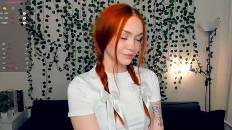 Snapshot of foxy_blush chatting on November 14, 8:07 pm Eva online show from November 14, 8:07 pm