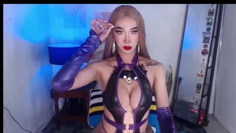 foxy_goddess online show from November 2, 4:15 am