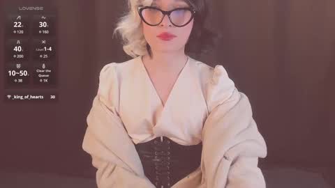 Snapshot of foxy_jpg chatting on February 28, 9:33 pm Sue online show from February 28, 9:33 pm