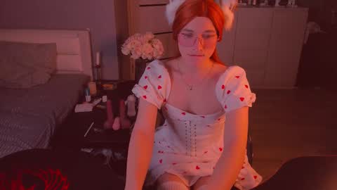 Snapshot of foxy_jpg chatting on October 26, 9:53 pm Sue online show from October 26, 9:53 pm