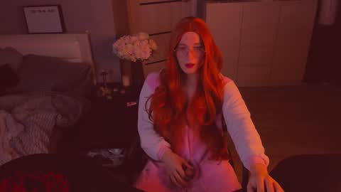 Snapshot of foxy_jpg chatting on November 23, 1:05 am Sue online show from November 23, 1:05 am