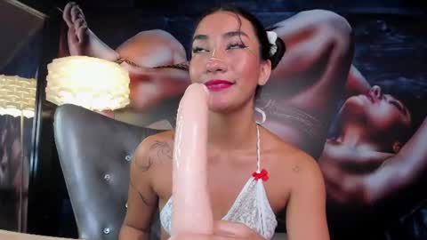 Miss Vilma online show from July 11, 6:10 pm