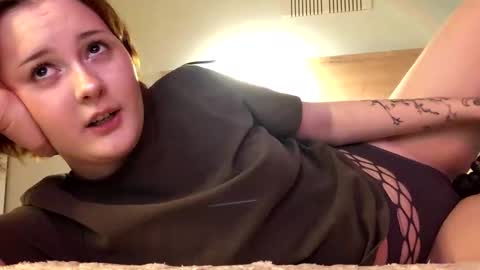 Snapshot of foxydollkate chatting on May 3, 12:44 pm Kate online show from May 3, 12:44 pm