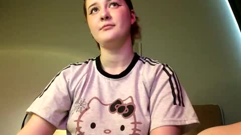 Snapshot of foxydollkate chatting on May 9, 11:37 am Kate online show from May 9, 11:37 am