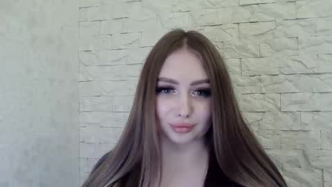 Snapshot of foxyflaree chatting on November 23, 6:19 pm Alice online show from November 23, 6:19 pm