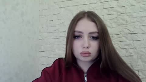 Snapshot of foxyflaree chatting on December 4, 7:44 pm Alice online show from December 4, 7:44 pm