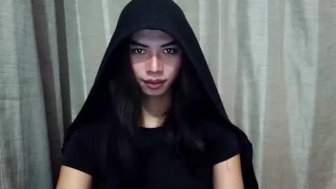 Snapshot of foxylicious_danielax chatting on April 8, 2:44 am Daniela online show from April 8, 2:44 am