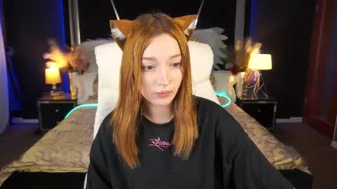Snapshot of foxymayy chatting on June 28, 7:09 pm Maya online show from June 28, 7:09 pm