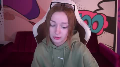 Snapshot of foxymayy chatting on July 9, 1:37 pm Maya online show from July 9, 1:37 pm