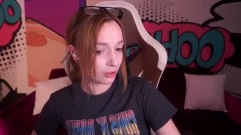 Snapshot of foxymayy chatting on July 26, 8:27 pm Maya online show from July 26, 8:27 pm