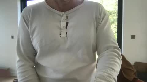 Snapshot of foxysausage chatting on February 25, 11:08 am foxysausage online show from February 25, 11:08 am