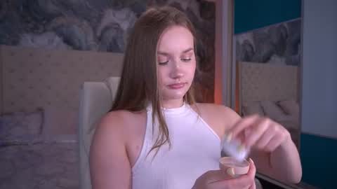 Kate online show from August 1, 8:19 pm