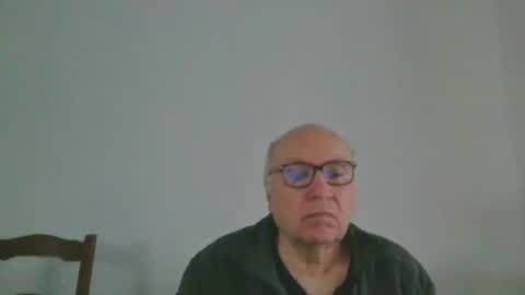 Snapshot of fra94 chatting on February 15, 12:43 pm fra94 online show from February 15, 12:43 pm