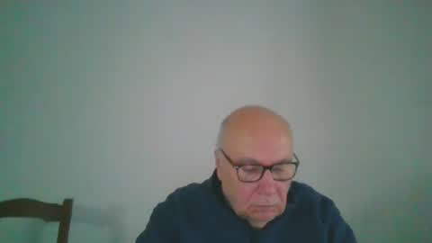 Snapshot of fra94 chatting on November 9, 2:26 pm fra94 online show from November 9, 2:26 pm