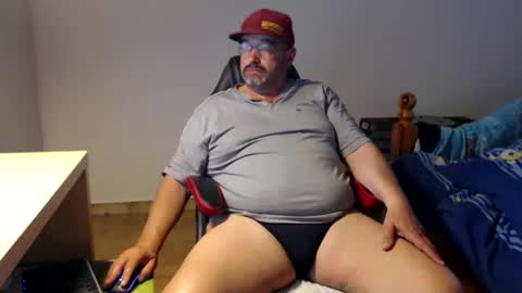 Snapshot of fraboys chatting on April 11, 7:45 am Fraboys online show from April 11, 7:45 am