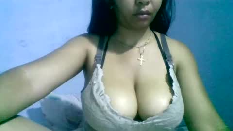 Snapshot of fracisca2204 chatting on November 30, 6:34 pm fracisca2204 online show from November 30, 6:34 pm