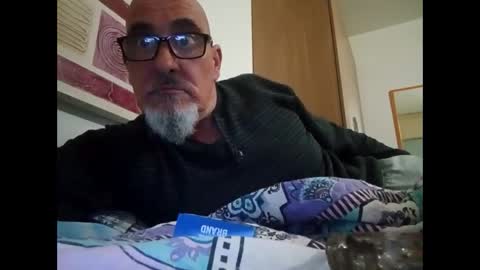 Snapshot of frajimhorm chatting on March 17, 7:39 pm frajimhorm online show from March 17, 7:39 pm