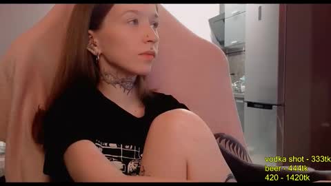 fran_bow online show from October 9, 8:01 am