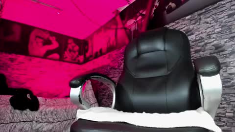 Fran online show from October 30, 3:52 am