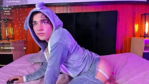 Snapshot of fran_smiths chatting on March 5, 9:11 pm fran_smiths online show from March 5, 9:11 pm