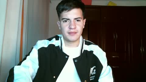 franccesco_699 online show from December 10, 11:19 pm