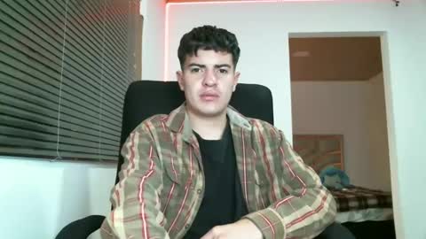 franccesco_699 online show from December 28, 7:54 pm